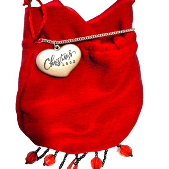 •𝙃𝘼𝙇𝙇𝙈𝘼𝙍𝙆•2003• - Picture 3 of 16